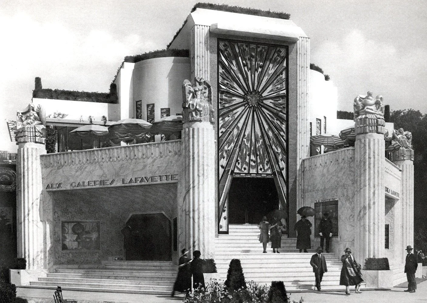 L'ENSEIGNEMENT  ARTISTIQUE ET ・・EN 1925 1_-_arts_deco.jpeg?itok=BLSJERqV